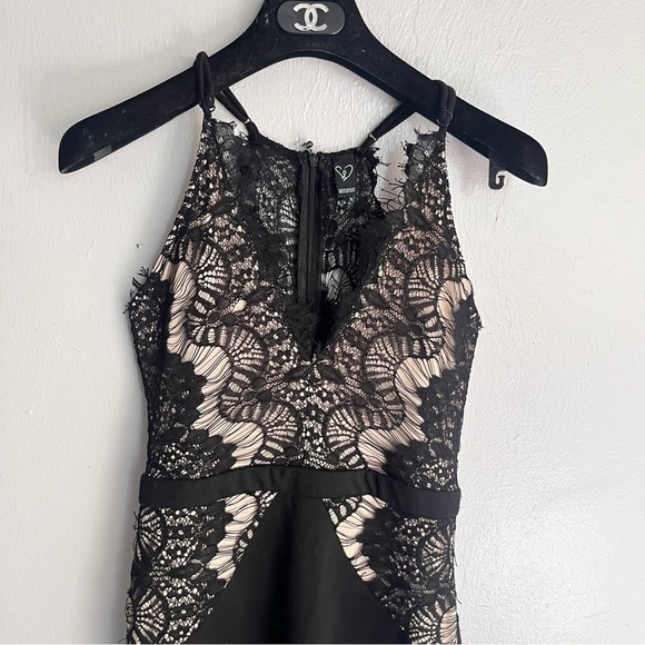 Lace Plunge Mini Dress Black/Cream Small - Picture 6 of 12